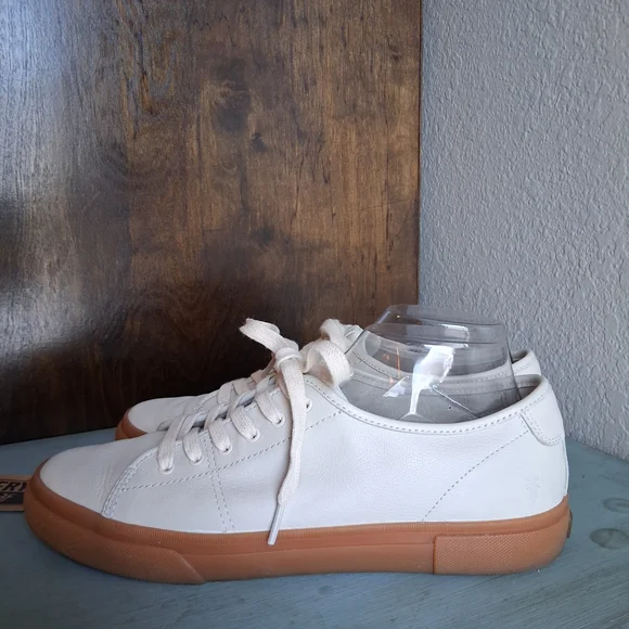 ๐ Frye Gia Low Ivory Leather Gumsole Sneakers Sz. 10 EUC - Picture 5 of 12